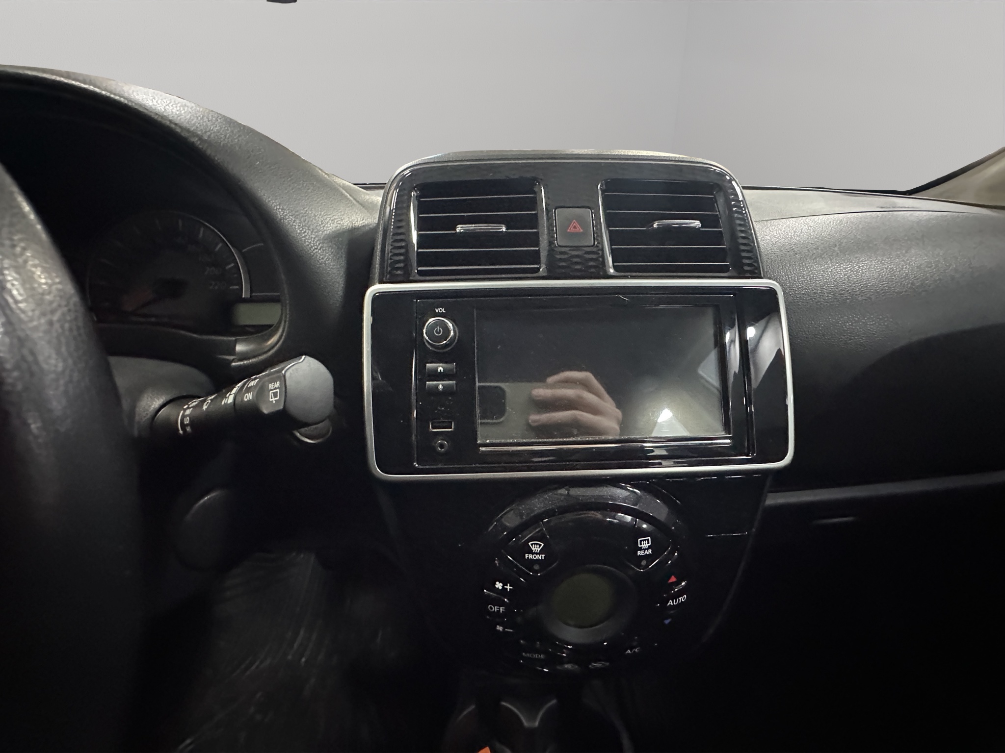 2023 Nissan March