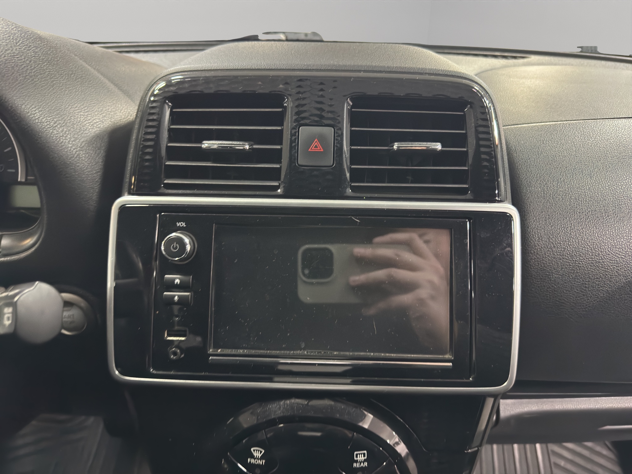2023 Nissan March