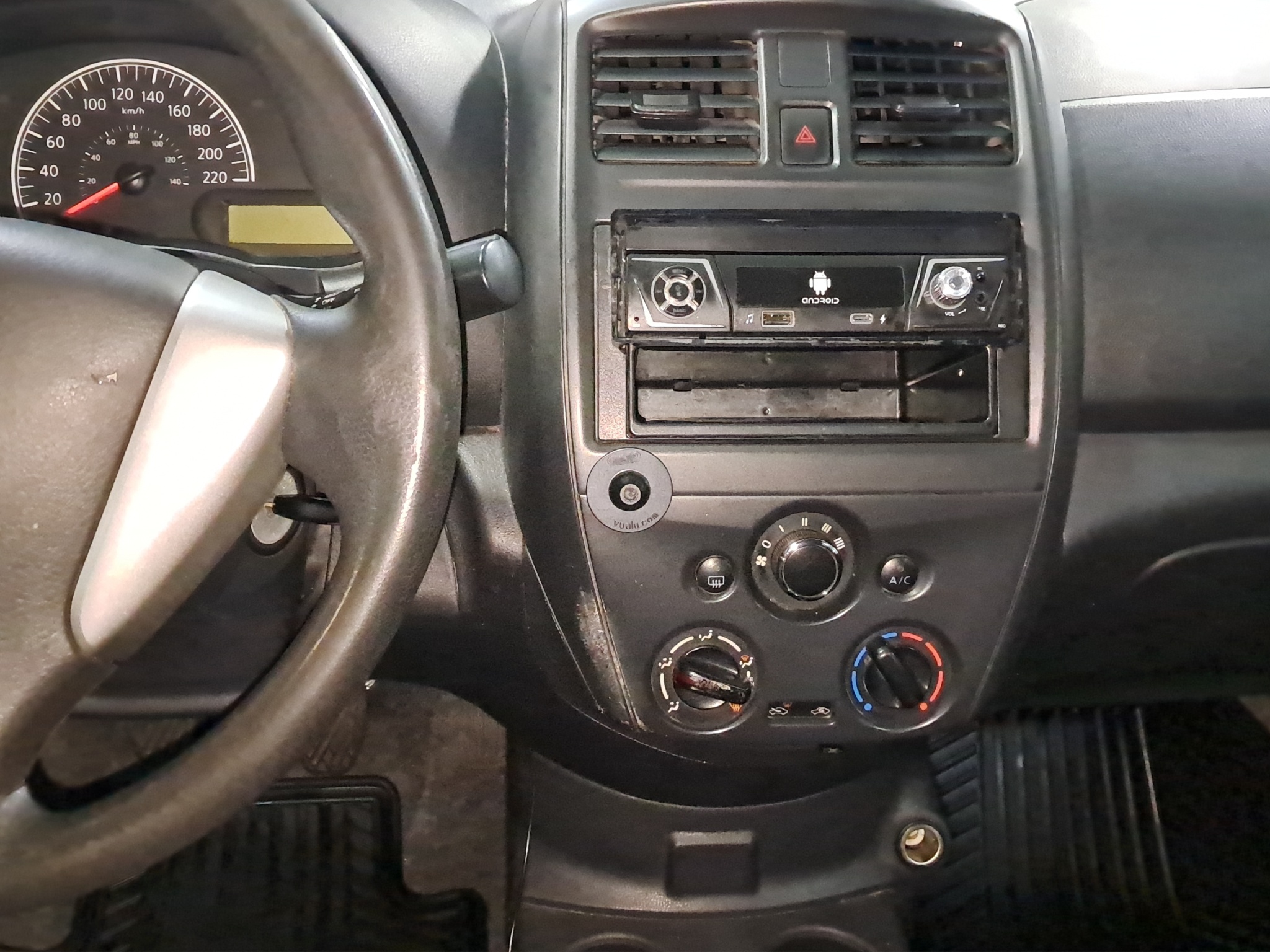 2019 Nissan Versa