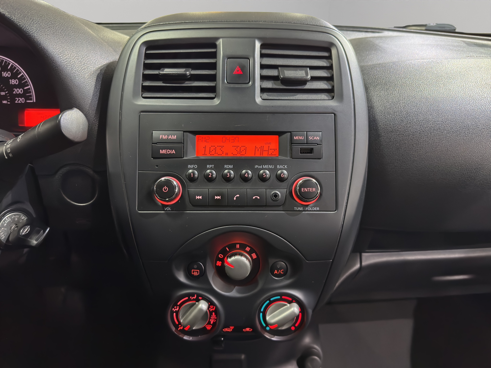 2023 Nissan Versa