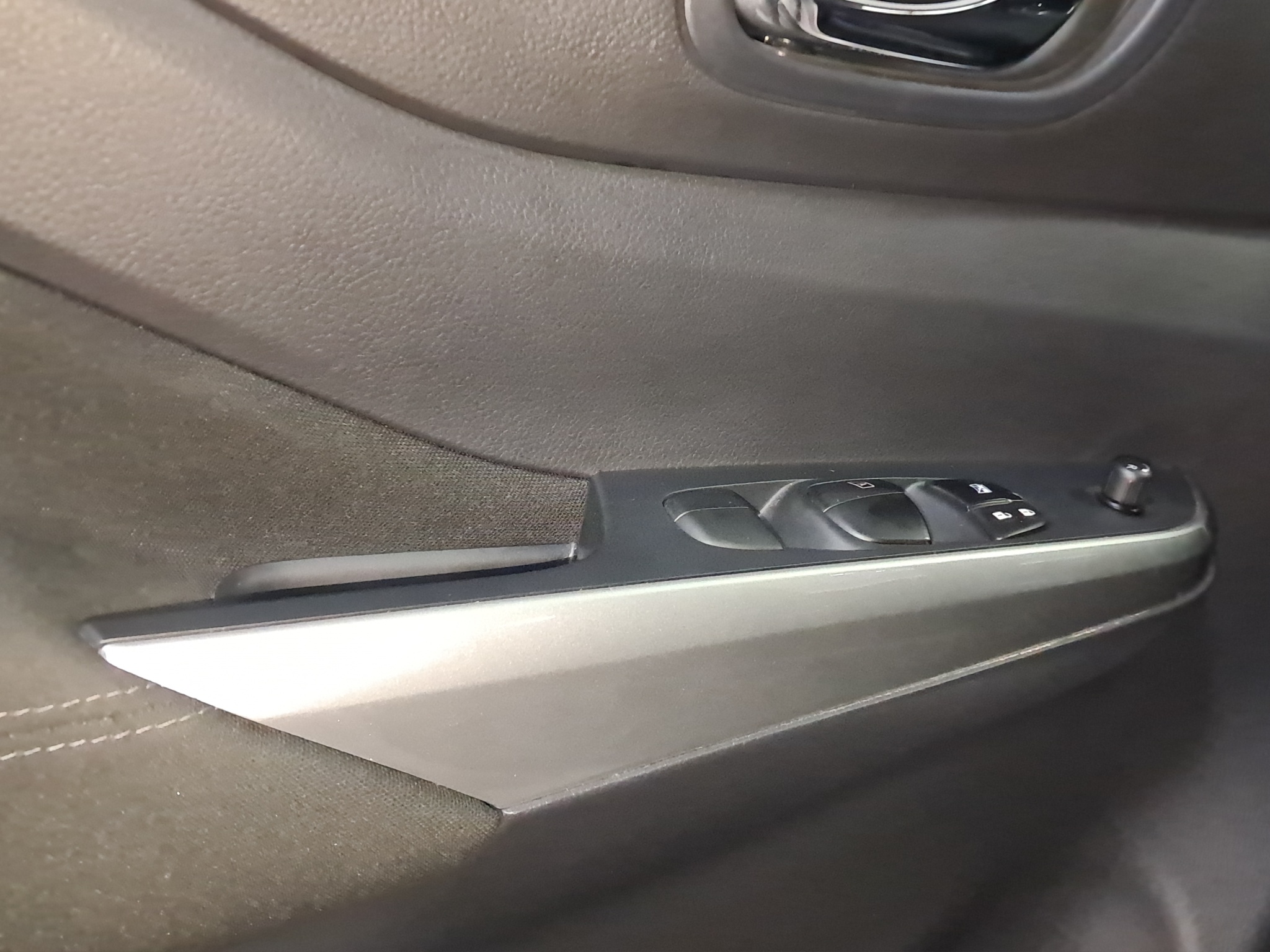 2024 Nissan Comerciales Np300