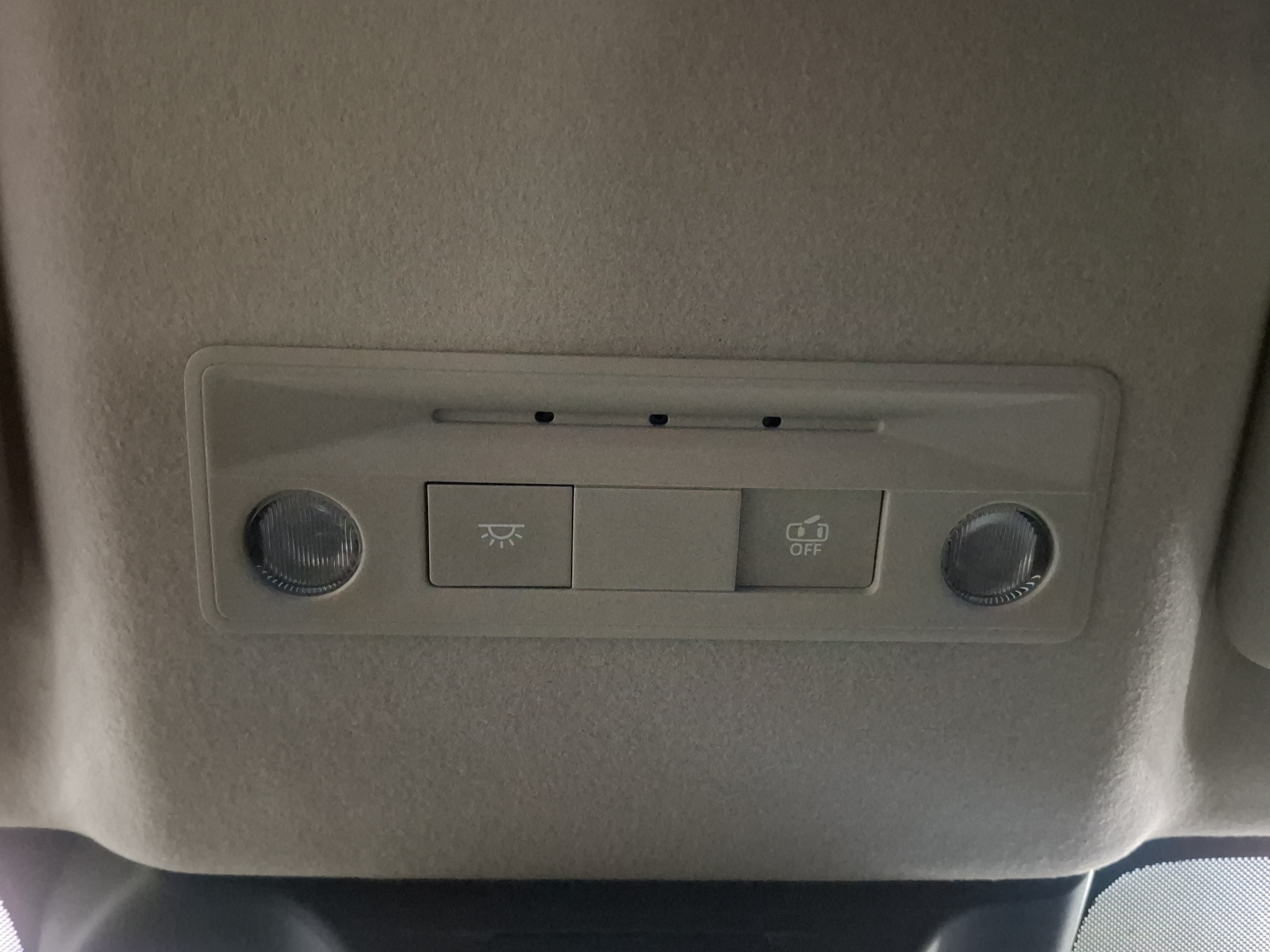 2025 Nissan Kicks Vud