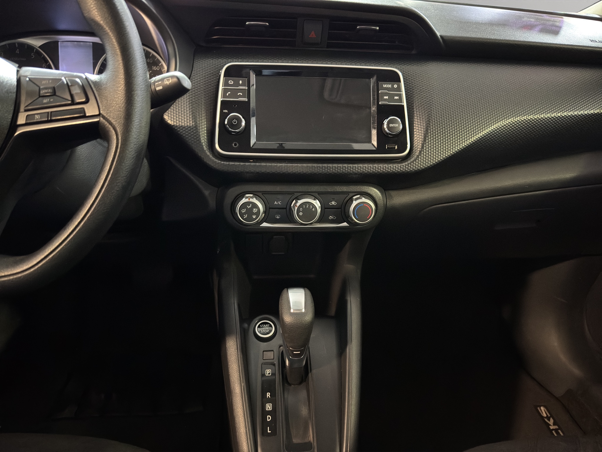 2024 Nissan Kicks Vud