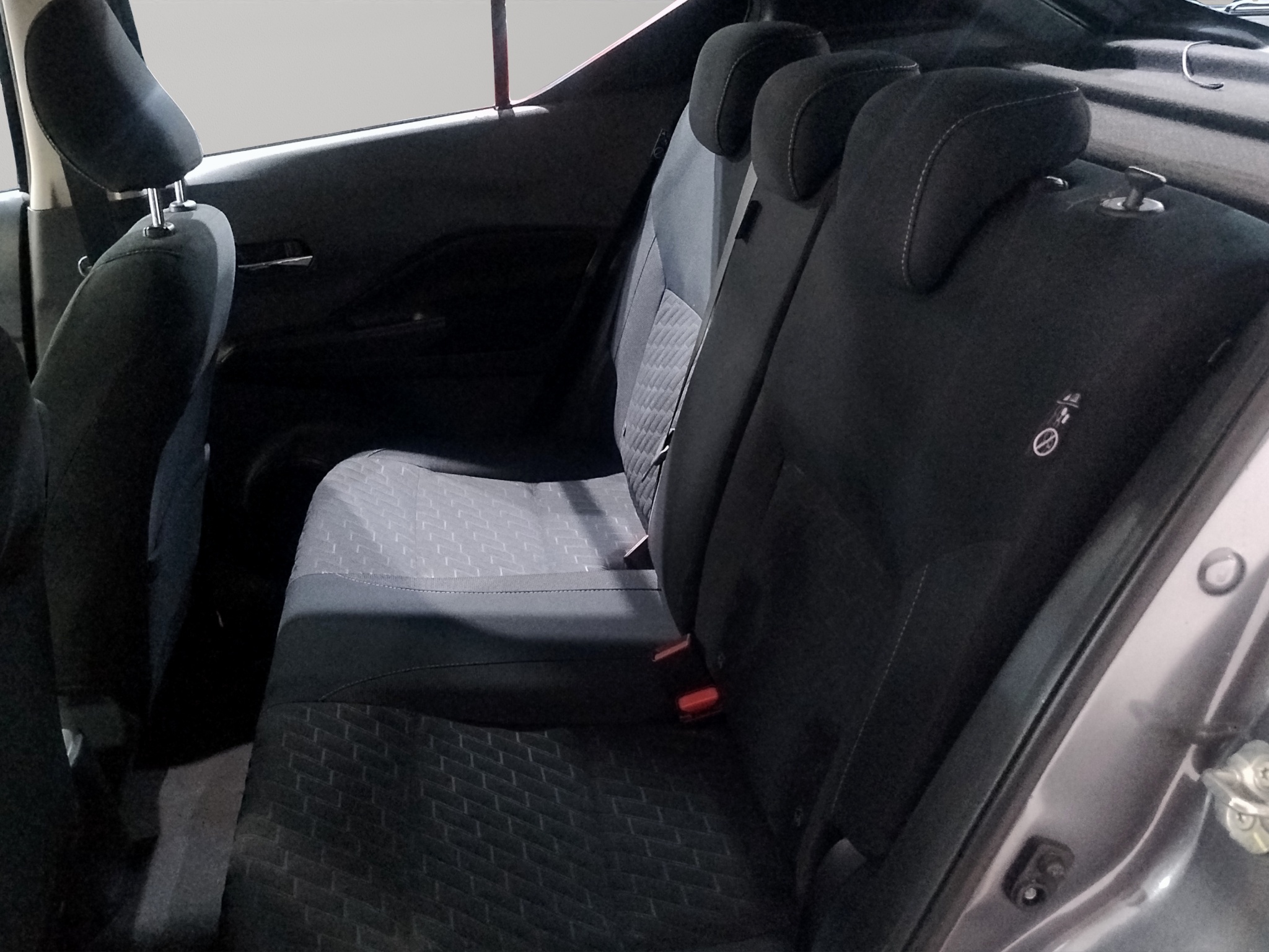 2025 Nissan Kicks Vud