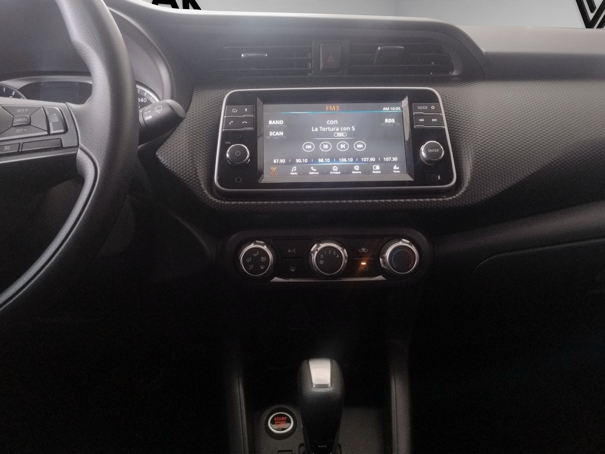 2025 Nissan Kicks Vud