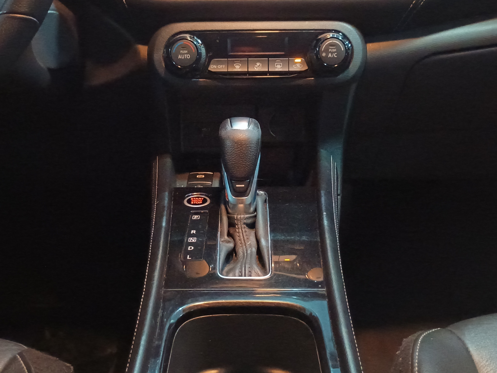 2023 Nissan Kicks Vud