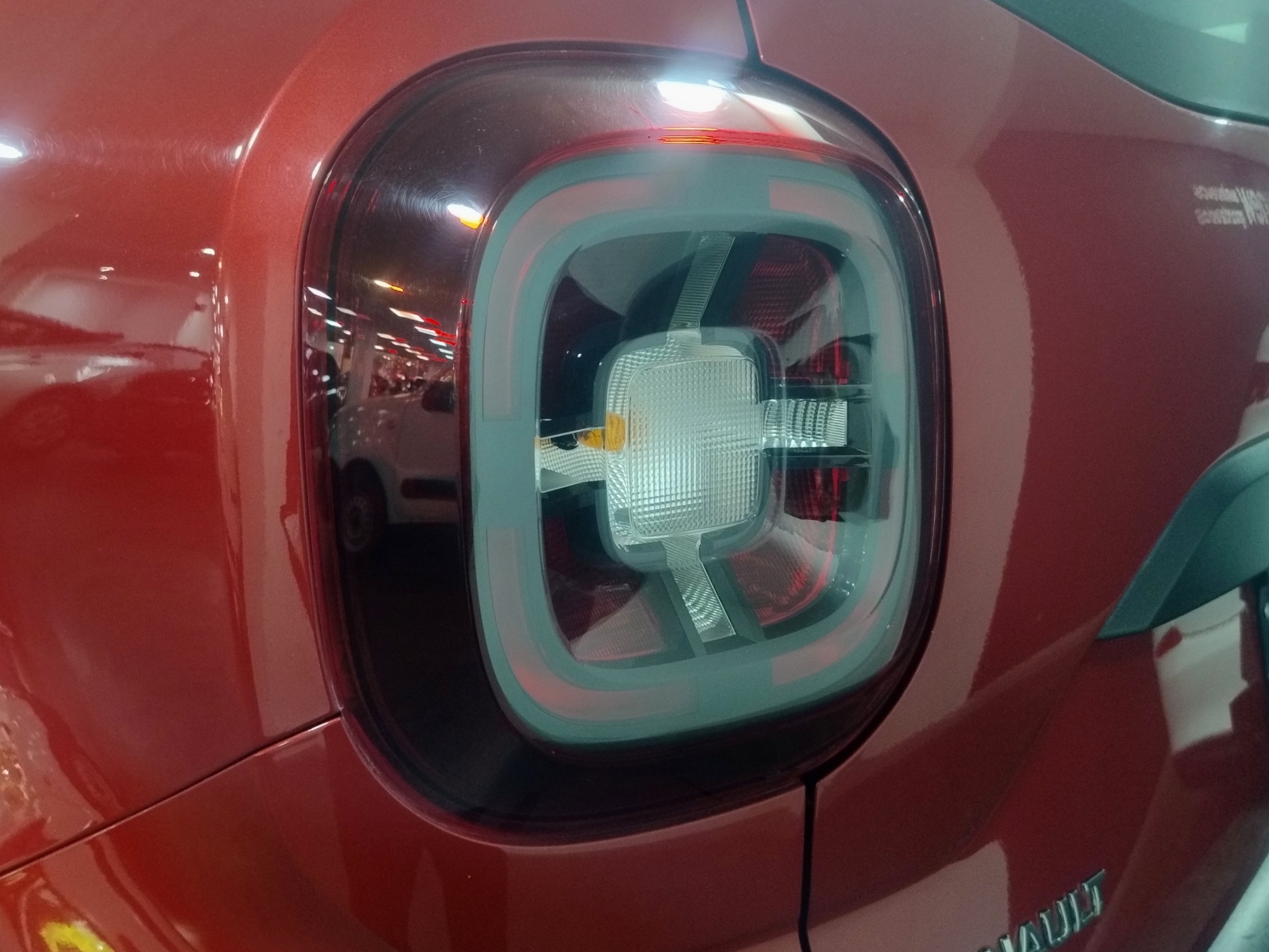 2023 Renault Duster Vud