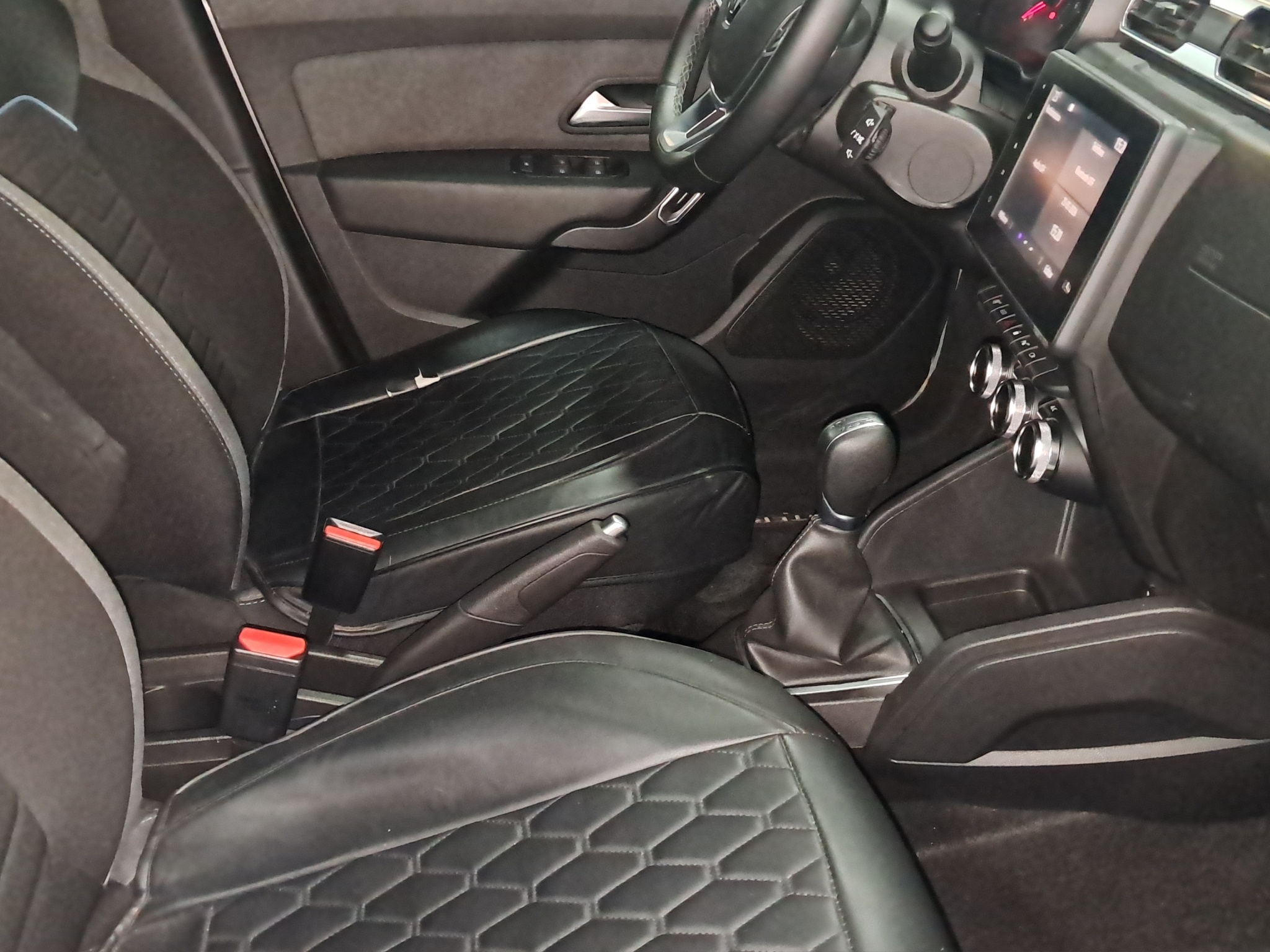 2023 Renault Duster Vud