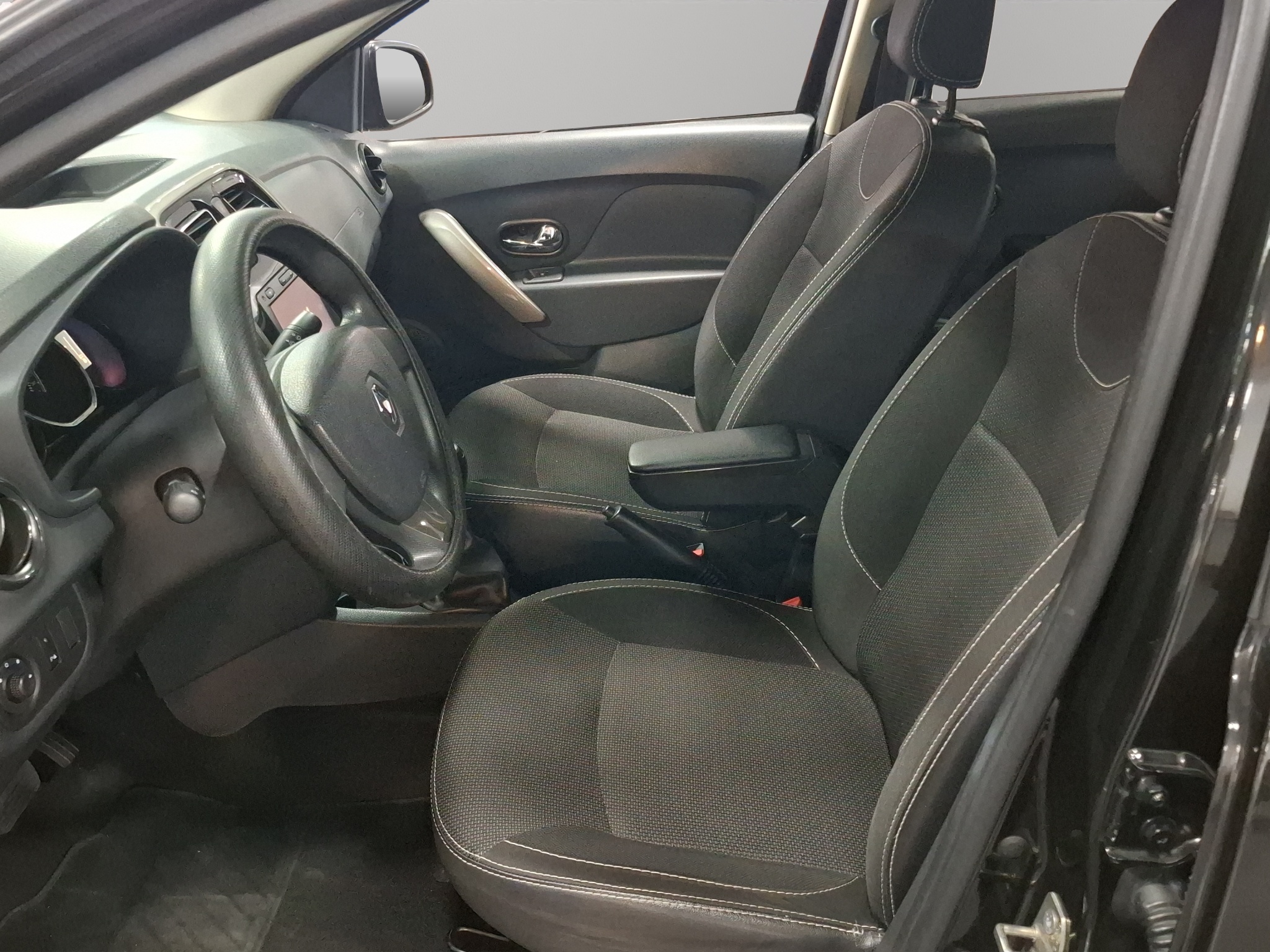 2019 Renault Logan