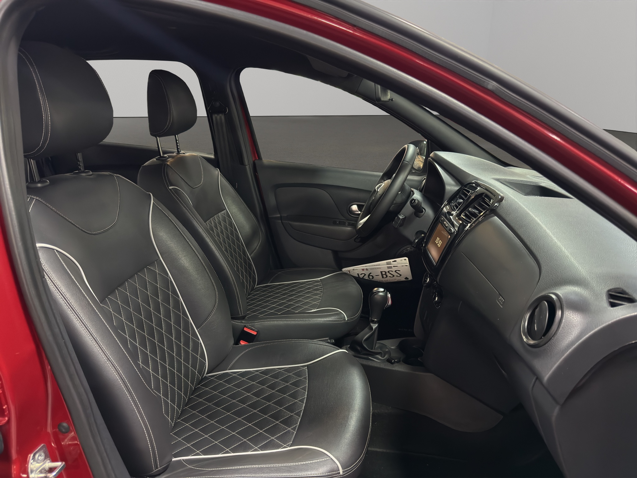 2023 Renault Logan