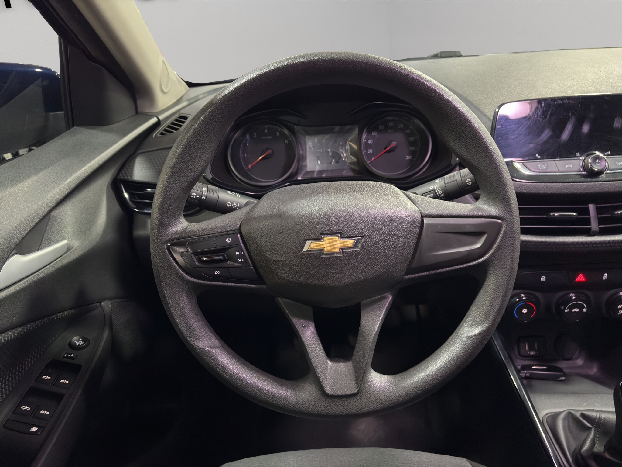 2023 Chevrolet Onix