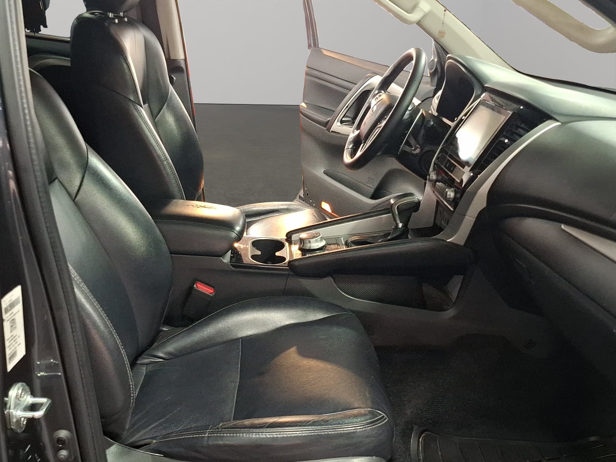 2022 Mitsubishi Montero Vud