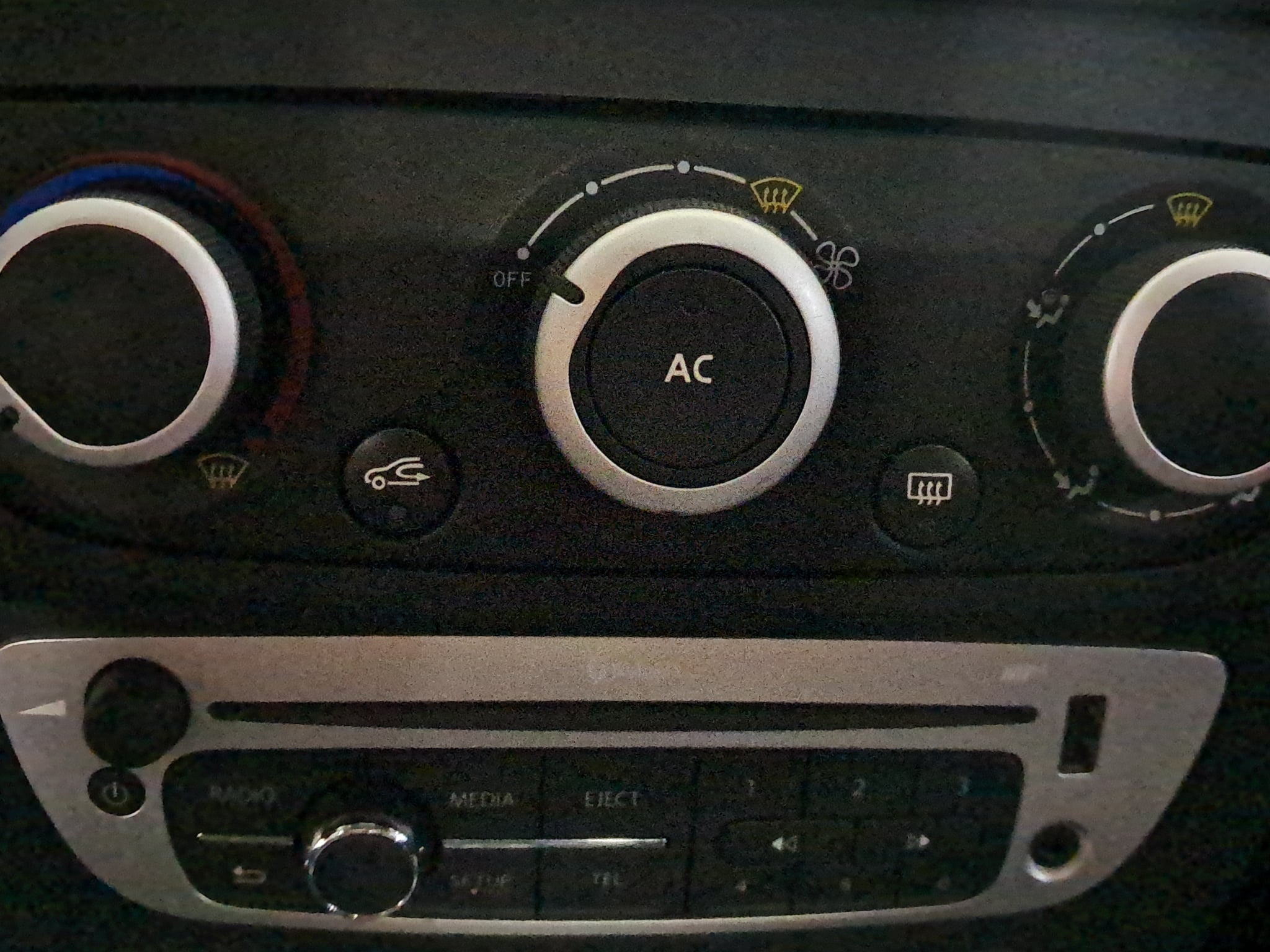 2015 Renault Fluence