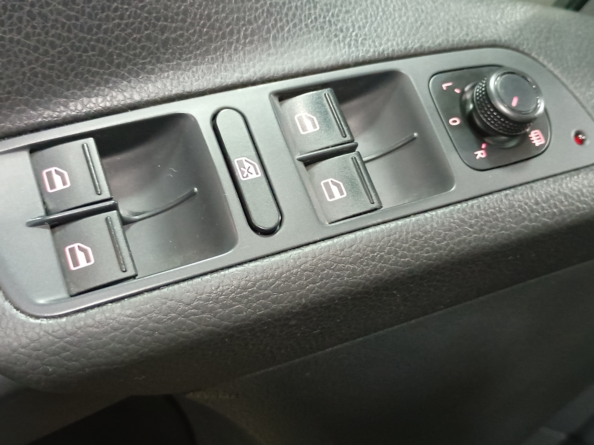 2016 Volkswagen Tiguan Vud